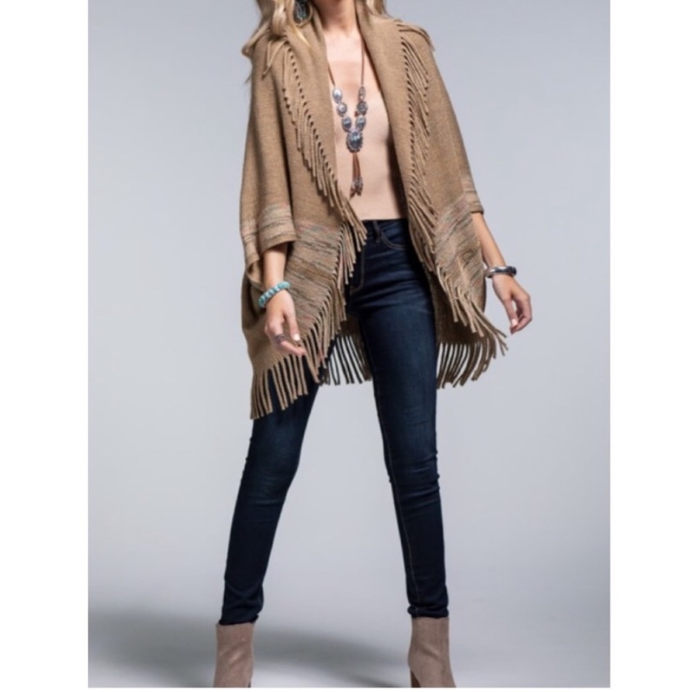 Ruggine Boho Cardigan with Fringe - Picture 7 of 8